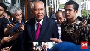 Sidang Kasus Suap Menghebohkan: OC Kaligis Bersaksi!