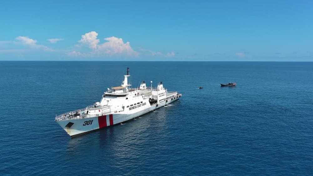 Kapal Selundup Pasir Timah 30 Ton Ditangkap! 1 Kapal Selundup Pasir Timah 30 Ton Ditangkap!