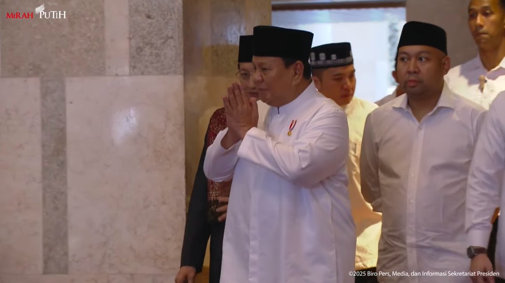 Prabowo & Umat Islam: Hubungan yang Tak Terpisahkan? 1 Prabowo & Umat Islam: Hubungan yang Tak Terpisahkan?