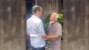 Jokowi Temui Dosen, Ijazah Palsu?