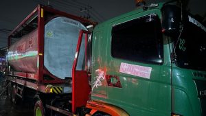 Tragedi Maut Cuci Truk Tangki! 2 Tewas, 3 Kritis!