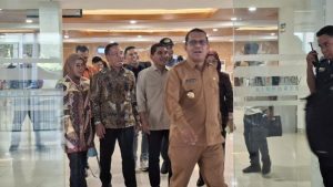 Menteri Gagal Mendarat! Erupsi Gunung Jadi Biang Keladi!