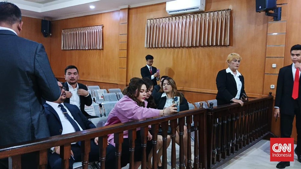 Gugatan Rp105 Miliar Ridwan Kamil: Halu atau Fakta? 1 Gugatan Rp105 Miliar Ridwan Kamil: Halu atau Fakta?