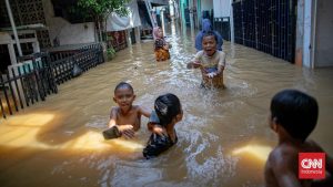 Banjir Jakarta: Pompa Air Dikerahkan, Pintu Air Dibuka Lebar-Lebar!