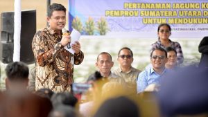 Respon Kilat Bobby Nasution: Janji Alsintan untuk Petani Taput!