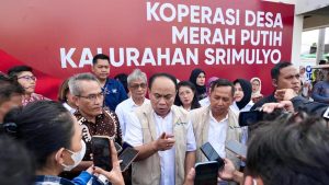 Koperasi Merah Putih: DPR Kawal Ketat, Menteri Budi Waspada!
