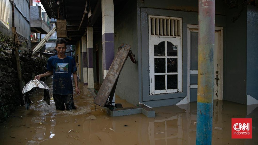 Jakarta Terendam! 67 RT Tenggelam Dini Hari