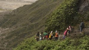 Tragedi Gunung Bawakaraeng: 32 Pendaki Terkena Hipotermia, Satu Tewas!