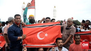 Mualem Imbau Warga Aceh Sabar, Bendera Bulan Bintang Tunggu Waktu Tepat!