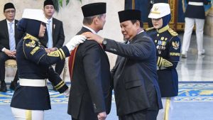 Rahasia di Balik Penganugerahan Bintang Kehormatan!