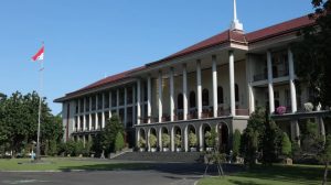 Heboh! Mahasiswi UGM Didenda Rp5 Juta, Ini Faktanya!
