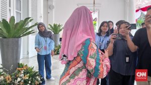 Yenny Wahid & One Piece: Kode Rahasia di Balai Kota?