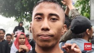 Pria Berambut Cepak, Provokator Aksi Ricuh Medan?