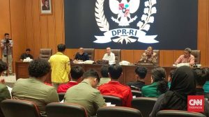 BEM UI Terpecah: Ada yang Ikut Audiensi DPR, Ada yang Tolak!