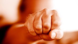 Bayi Tewas Dianiaya: Pacar Ibu Mabuk & Emosi!