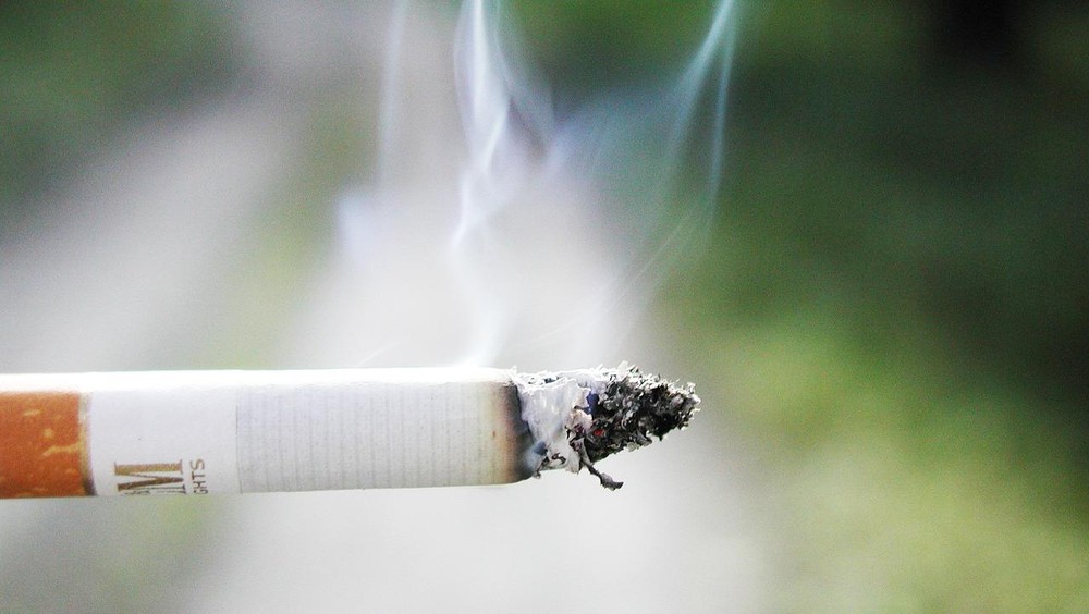 Rokok Bebas di Hiburan Malam Jakarta? DPRD Beri Lampu Hijau! 1 Rokok Bebas di Hiburan Malam Jakarta? DPRD Beri Lampu Hijau!