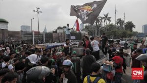 MK Digugat! Rakyat Bisa Pecat Anggota DPR?