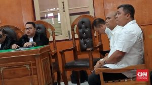 Eks Kadis PUPR Sumut Nangis di Sidang Korupsi!