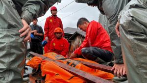 Agam Berduka: Korban Banjir Maut Melonjak!