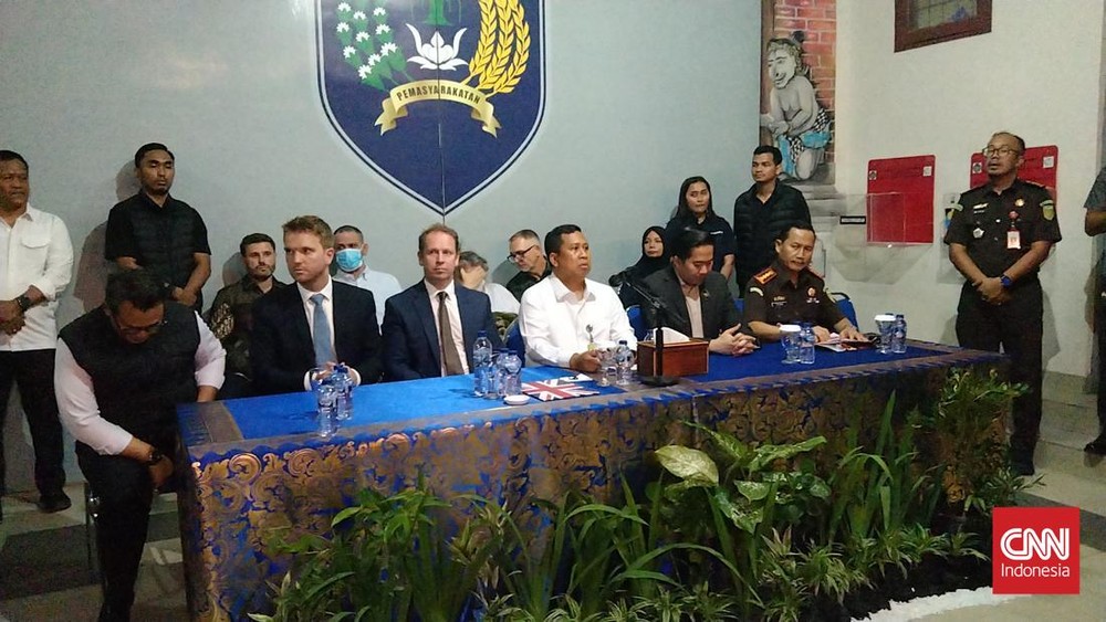 Dua Gembong Narkoba Inggris 'Pulang Kampung'!