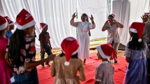 Natal Penuh Duka: Korban Banjir Tapteng Rayakan di Pengungsian!