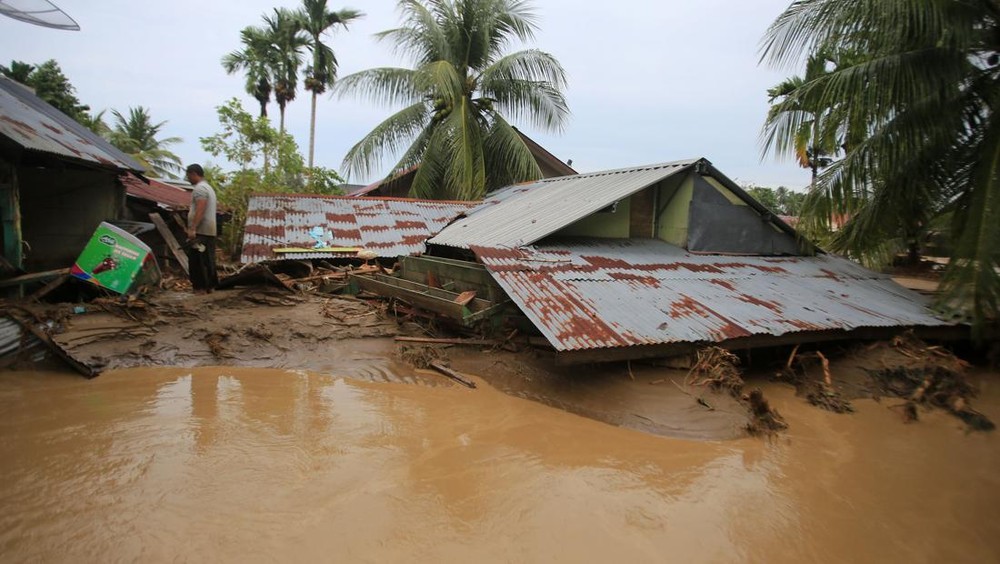 Aceh Terisolasi! Helikopter Jadi Andalan Kirim Bantuan 1 Aceh Terisolasi! Helikopter Jadi Andalan Kirim Bantuan