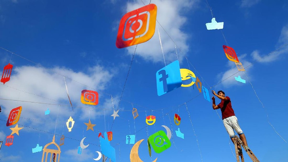 Agama Jadi Trending Topic: Ancaman Kedalaman Iman?