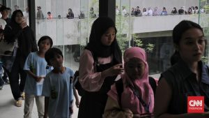 Planetarium TIM Membludak: Antrean Tiket Tak Terbendung!