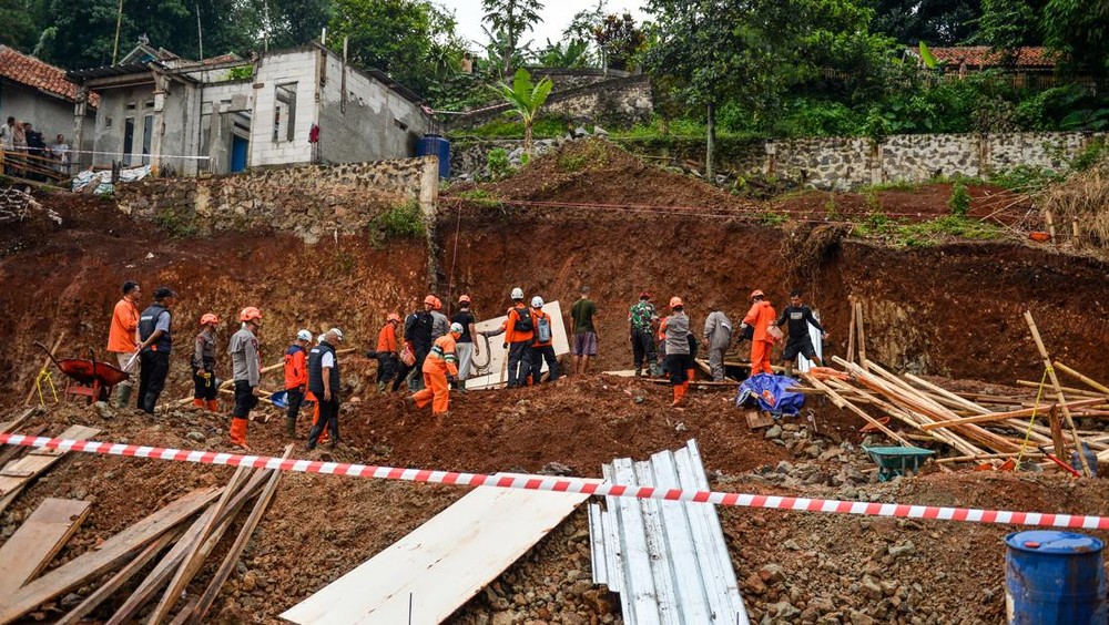 Proyek Bodong Picu Longsor Maut Jatinangor, Bupati Sumedang Bertindak!
