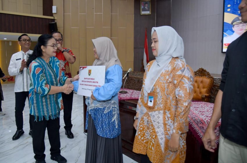 Orang Tua Lega! Semarang Gratiskan Ratusan Sekolah Swasta, Ini Daftarnya!