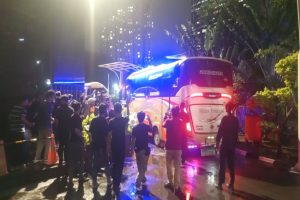 OTT Bupati Pekalongan: Bus Misterius Angkut 11 Orang ke KPK!