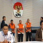 BREAKING! Gubernur Riau Nonaktif Segera Disidang KPK!