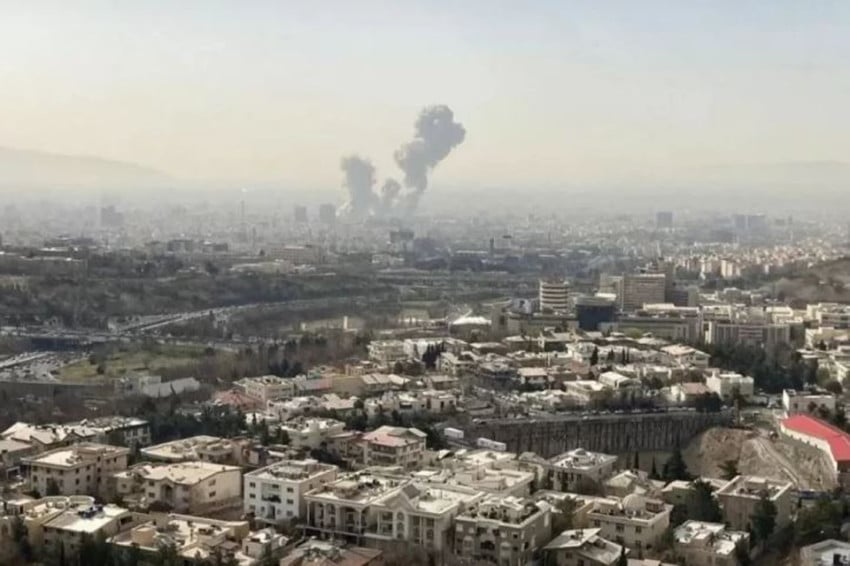 Timur Tengah Memanas, WNI Selamat Tapi Terjebak Situasi Ini!