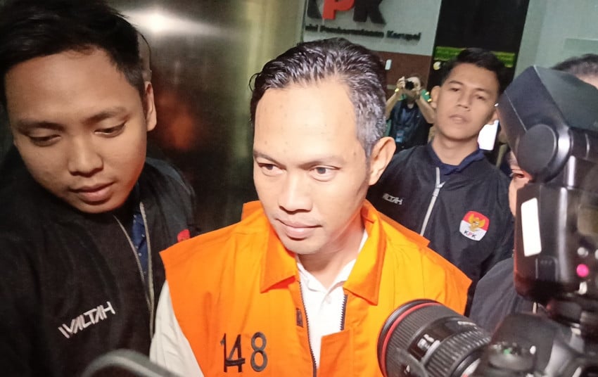 THR Berujung Bui! Bupati Cilacap Peras SKPD