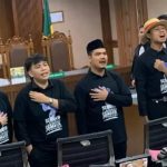 Lawan Balik! Delpedro Cs 'Tantang' Kejagung di Meja Hijau