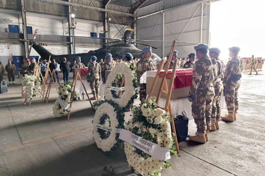 Duka Jokowi: 3 Prajurit TNI Gugur di Lebanon, Ini Pesannya! 1 Duka Jokowi: 3 Prajurit TNI Gugur di Lebanon, Ini Pesannya!