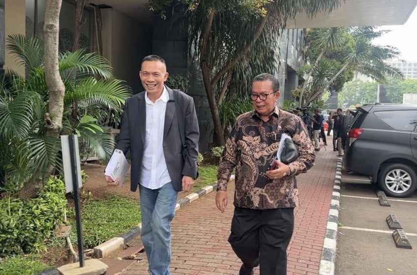 Skandal Buku Gibran End Game: Rismon Sianipar Dipolisikan!