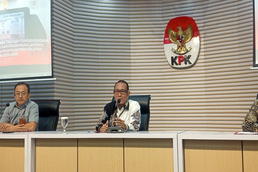 Rp500 Juta Suap Smart Board Seret Bupati Muara Enim!