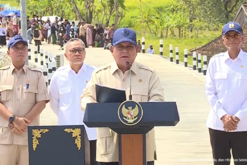 Prabowo Resmikan 1.151 Km Jalan: Ekonomi Rakyat Melesat, Biaya Logistik Terpangkas! 1 Prabowo Resmikan 1.151 Km Jalan: Ekonomi Rakyat Melesat, Biaya Logistik Terpangkas!