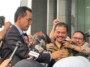 Suara Media 6 Nasib Roy Suryo di Ujung Tanduk: Putusan Praperadilan Hari Ini!
