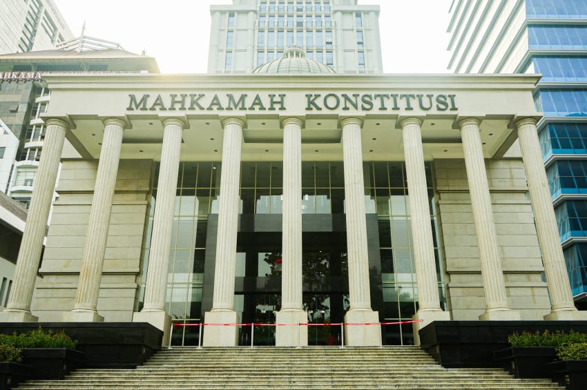 MK Ketok Palu! Hina Presiden Kini Beda, Wajib Tahu!