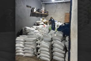 Suara Media 12 Gudang Rahasia Terbongkar! 28 Ton Timah Ilegal Siap Selundup ke Malaysia