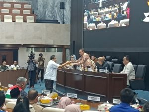 Suara Media 5 DPR Ditegur Keras! RUU Ketenagakerjaan Jangan 'Gelap-gelapan'