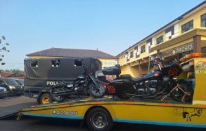 KPK Gempur Bupati Pemalang: Moge Mewah & Emas Disita!