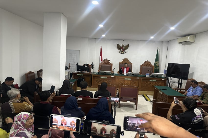 Heboh! Roy Suryo Menang Gugatan, Negara Wajib Bayar!