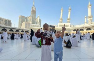 Suara Media 5 Gempar! Kapolri Hadiahi Umrah Gratis Duo Bocah Viral