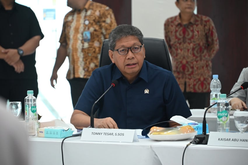 Gibran Diusulkan Copet? Ini Sosok Tonny Tesar!