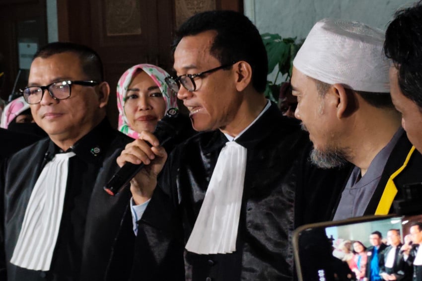 Gibran Terancam? Refly Harun Soroti Putusan MK!