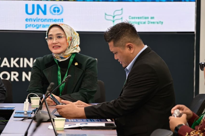 Rina Sa'adah: Demokrasi Hijau Kunci Masa Depan!
