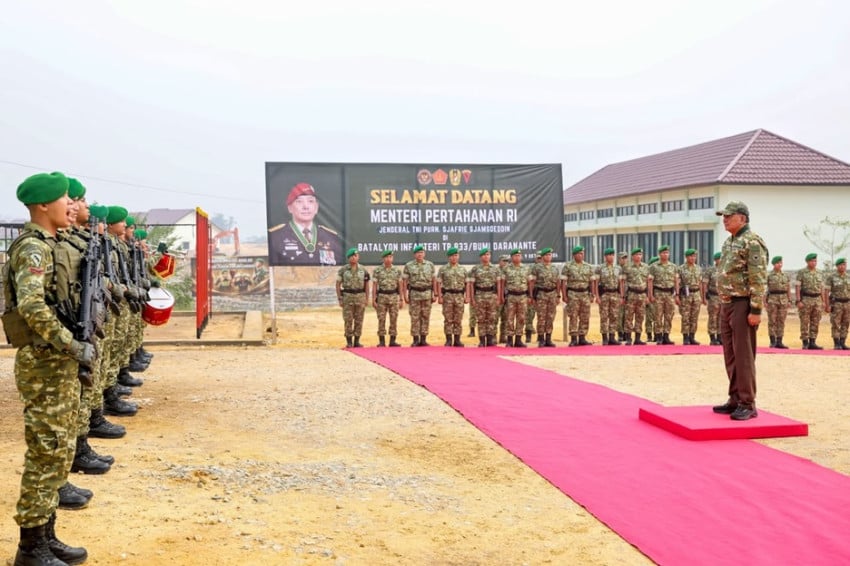Menhan ke Perbatasan: Jaga Rakyat & Negara!